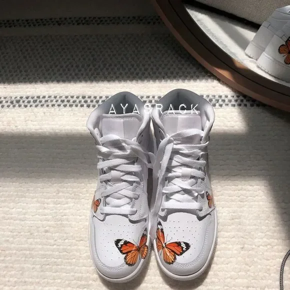 Air jordan custom butterflies - Picture 9 of 11